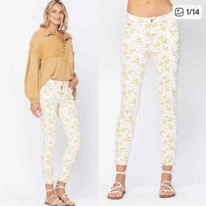 Judy Blue Golden Meadow Floral Mid Rise Skinny Fit Jeans Yellow Size 13 / 31